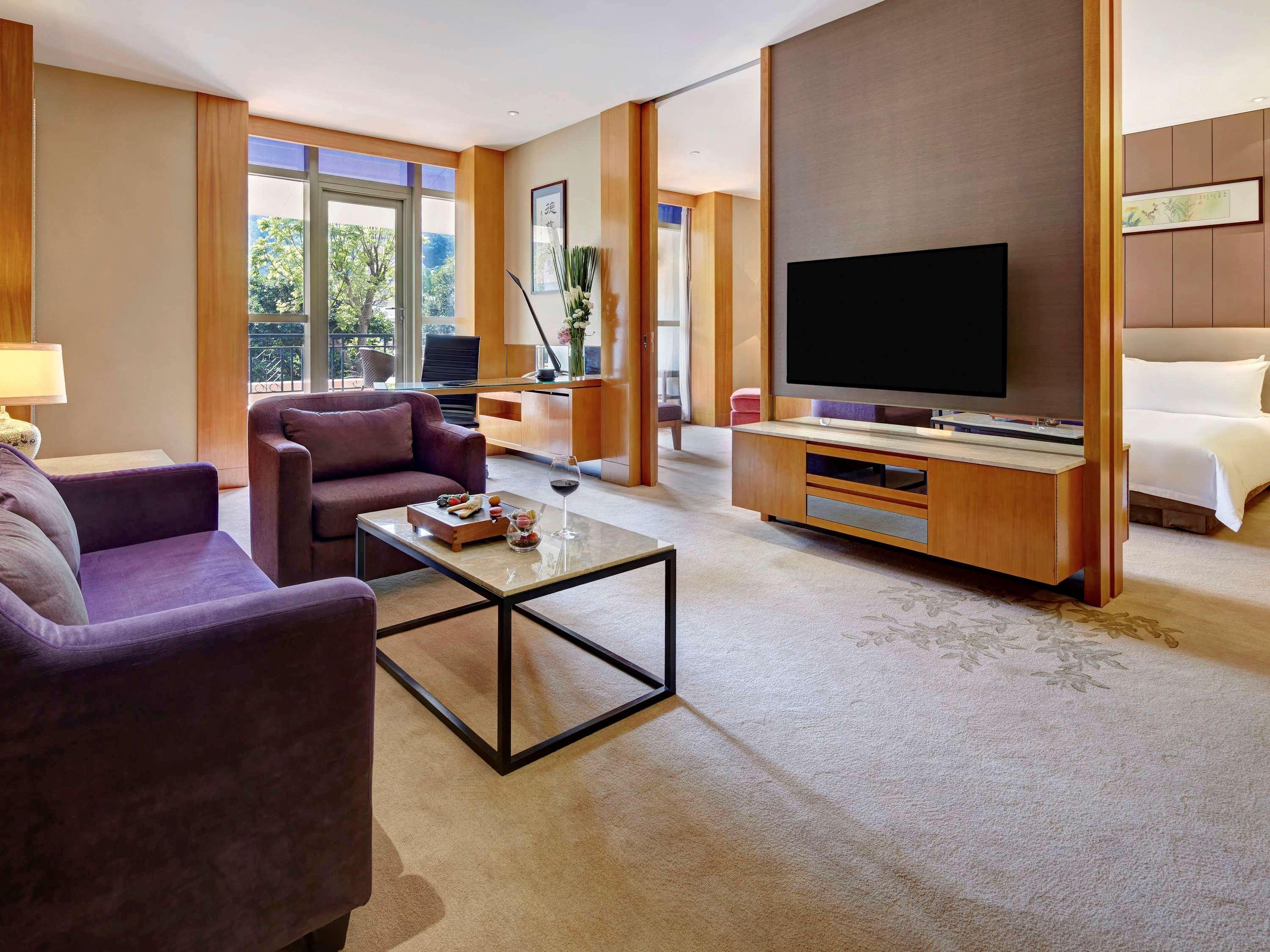 Pullman Hotel And Pullman Living Dongguan Forum Buitenkant foto