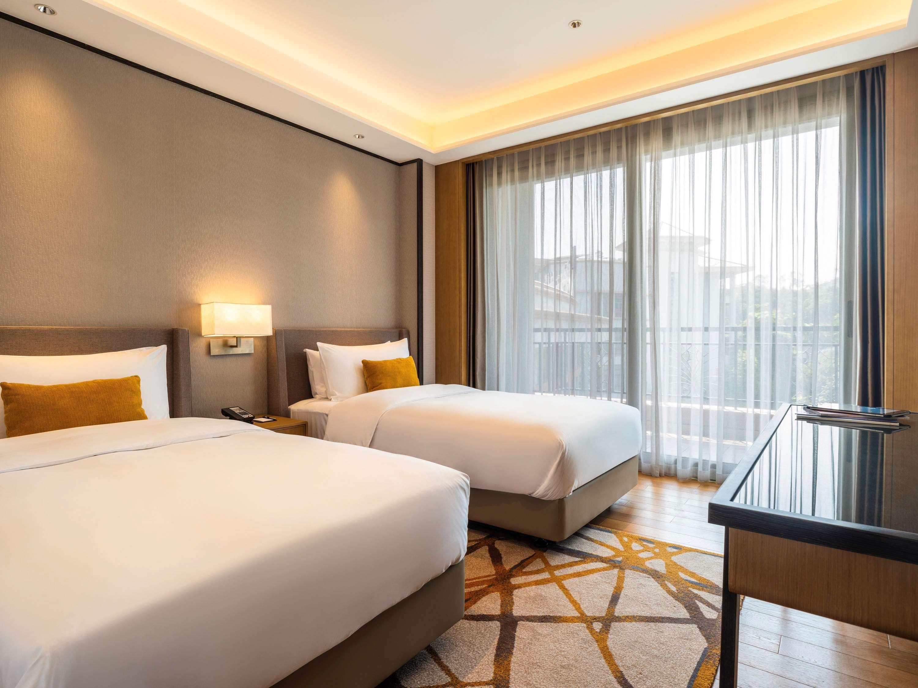 Pullman Hotel And Pullman Living Dongguan Forum Buitenkant foto