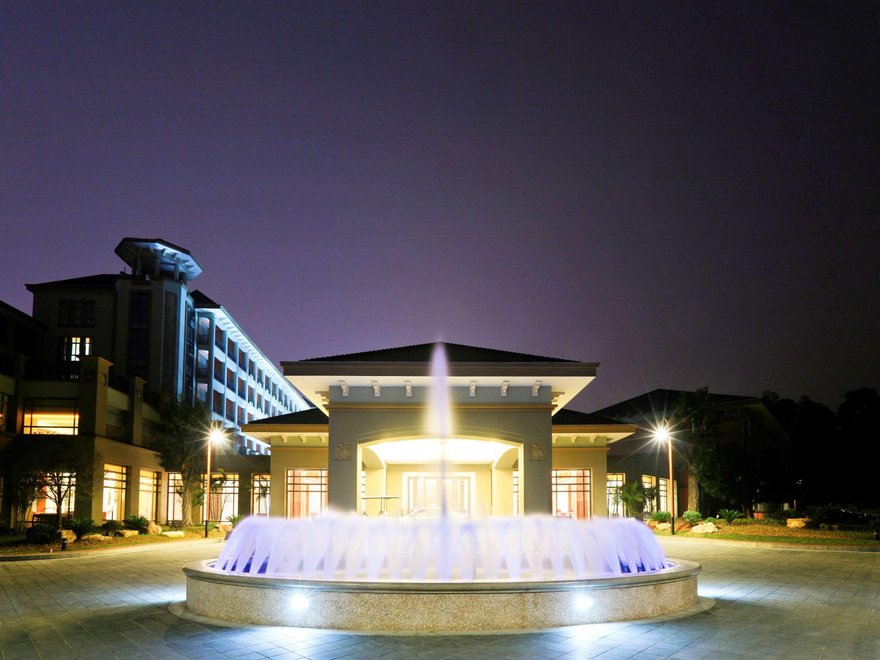Pullman Hotel And Pullman Living Dongguan Forum Buitenkant foto